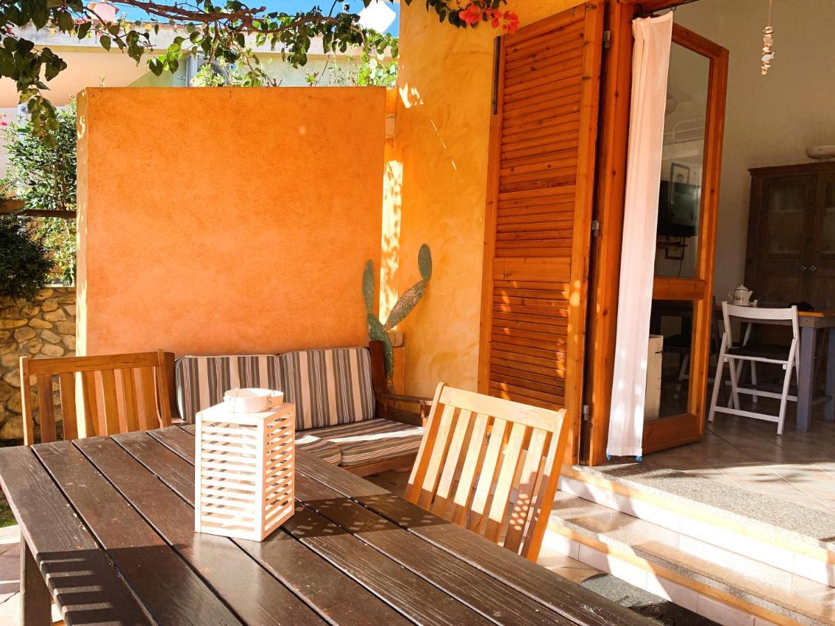 La Vela Summer House - Free Wifi - 700Mt From The Beach Costa Rei Eksteriør billede
